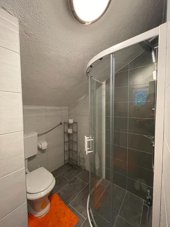 Apartmani Unski Biser Казин Екстериор снимка
