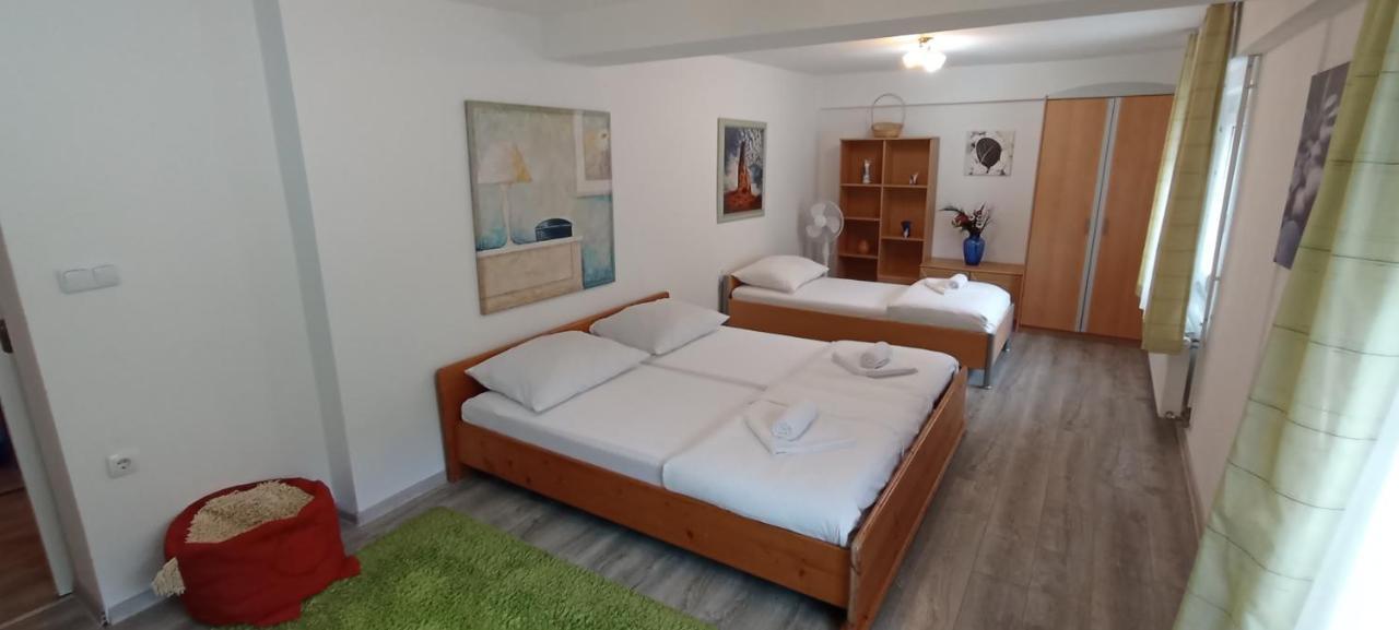 Apartmani Unski Biser Казин Екстериор снимка