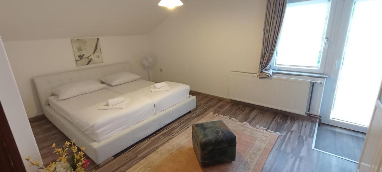 Apartmani Unski Biser Казин Екстериор снимка