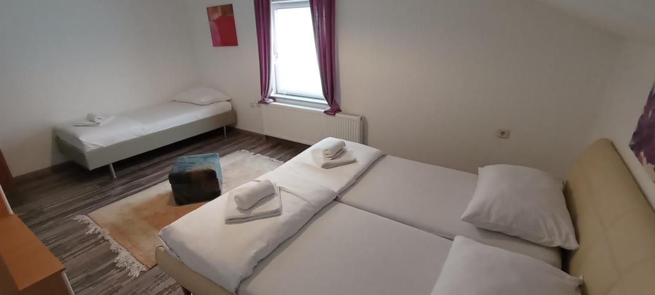 Apartmani Unski Biser Казин Екстериор снимка